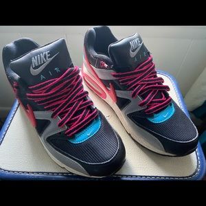 Nike Air Max - Mens 10